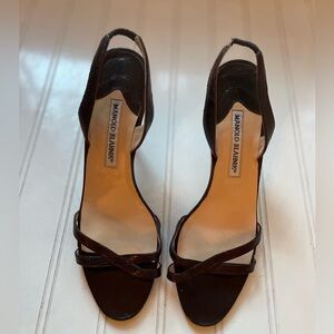 MANOLO BLAHNIK Brown Alligator Stewpot Stiletto Sandals (Size 38.5)